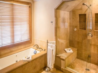 Right in Snowmass Village Townhome for Rent Luxury